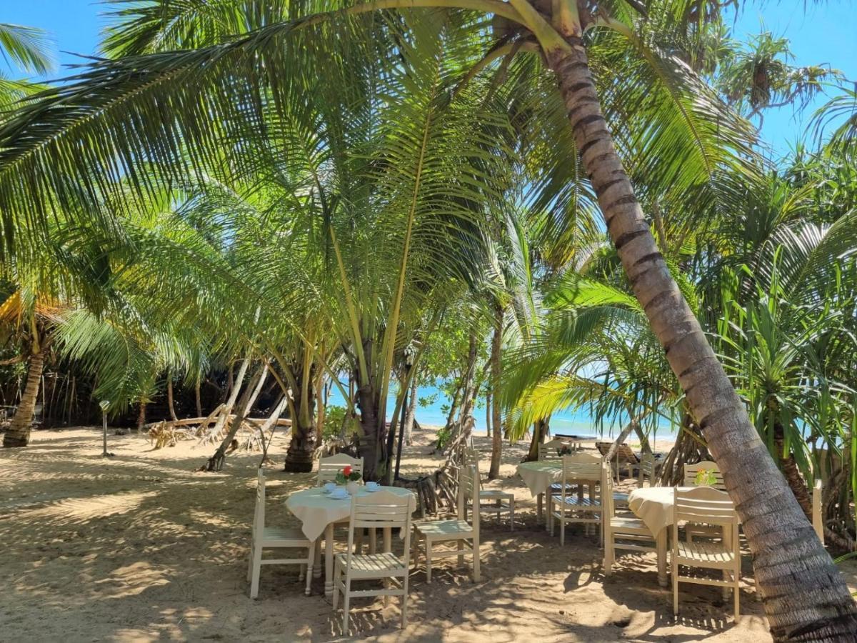 Golden Beach Paradise Tangalle Exterior foto